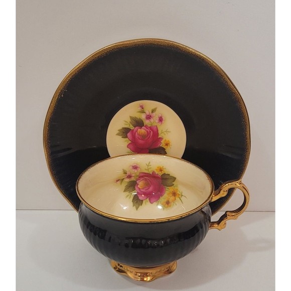 Elizabethan Vintage Rare TeaCup and Saucer Hand Decorated Fine Bone China 1875 - Picture 5 of 9